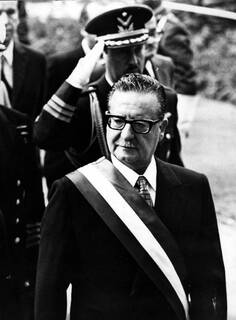 1024px-Allende_1970-1973.jpg
