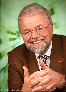 Helmut Schwab_neu.jpg