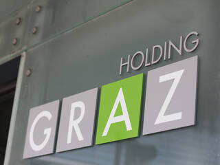 HoldingGraz4.jpg