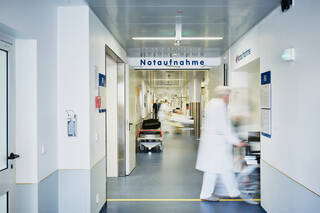 Krankenhaus-Pflege-Spital-Pfleger-LKH-13.jpeg