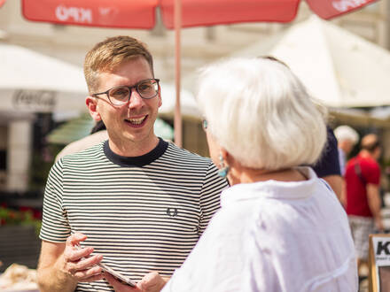 Viele Stimmen für eine starke KPÖ: Auch der Grazer KPÖ-Gesundheitsstadtrat Robert Krotzer kandidiert – solidarisch am Ende der Wahlliste.